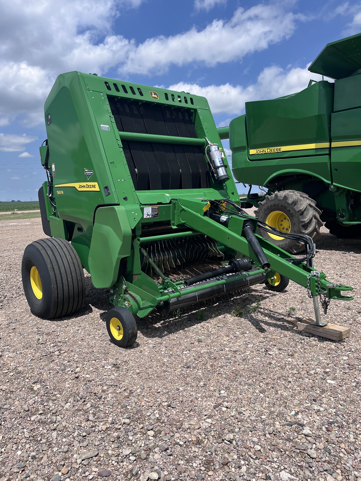  2025 John Deere 561R at LandMark in Minden, NE
