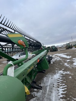  2019 John Deere 735FD at LandMark in Gothenburg, NE