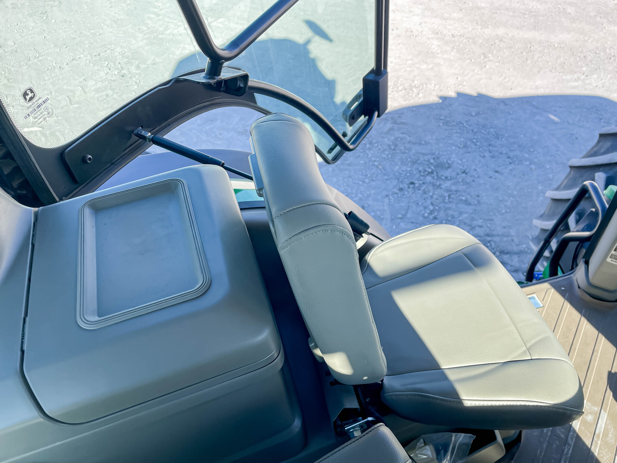  2023 John Deere 8R 370 at LandMark in Hebron, NE