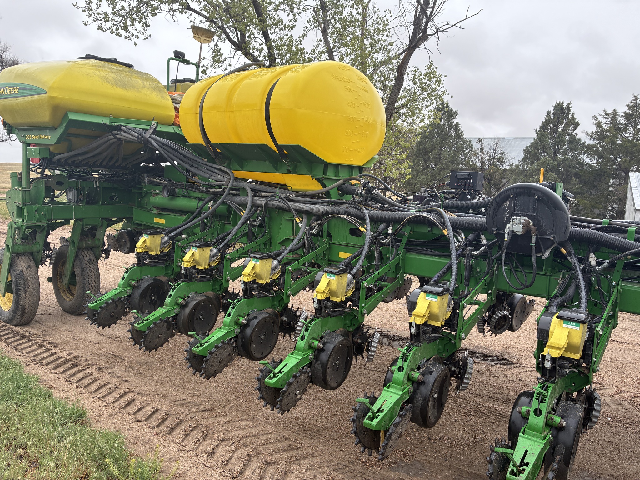  2009 John Deere 1770NT CCS at LandMark in Gothenburg, NE