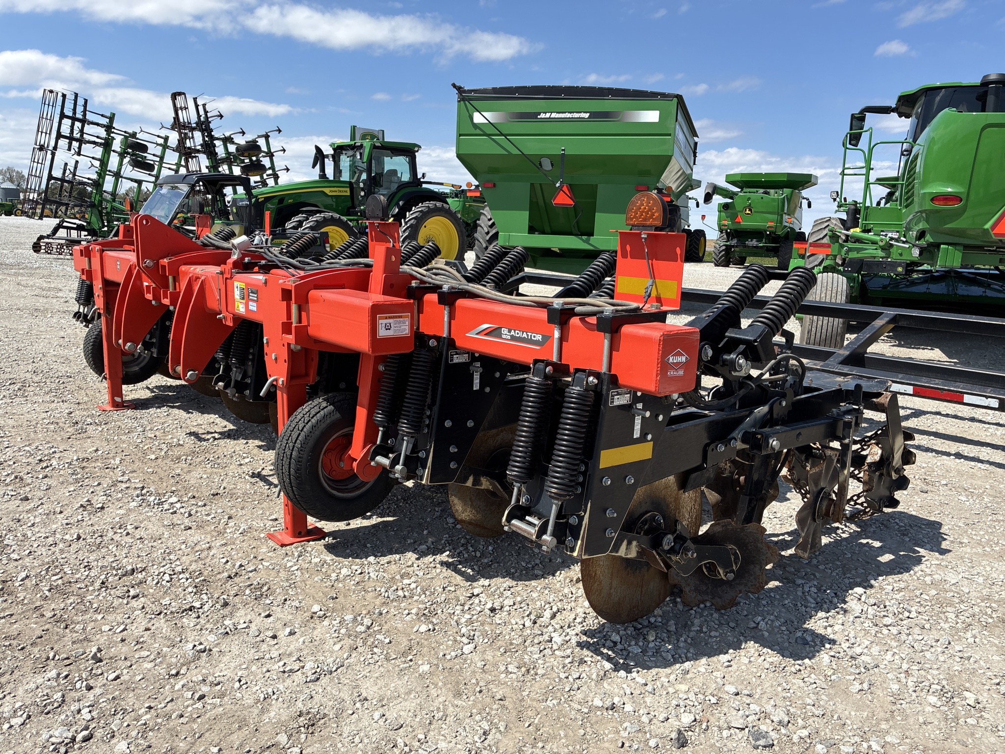  2019 Kuhn Krause 1205M-830R at LandMark in Fairfield, NE