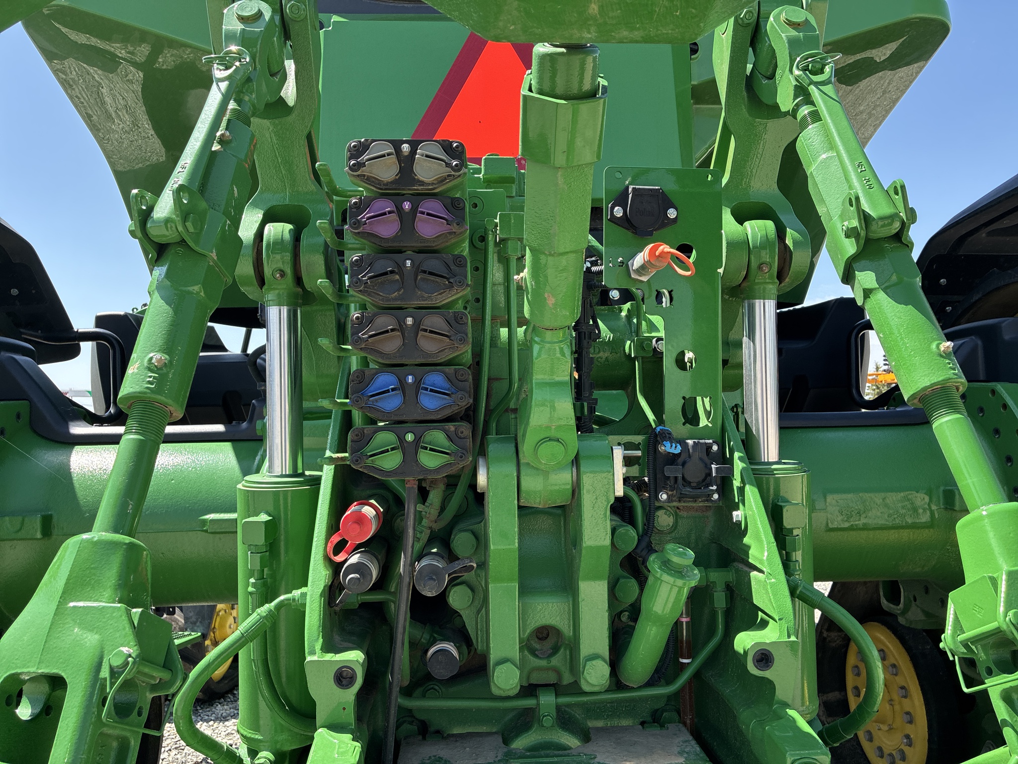  2023 John Deere 8RX 370 at LandMark in Hebron, NE