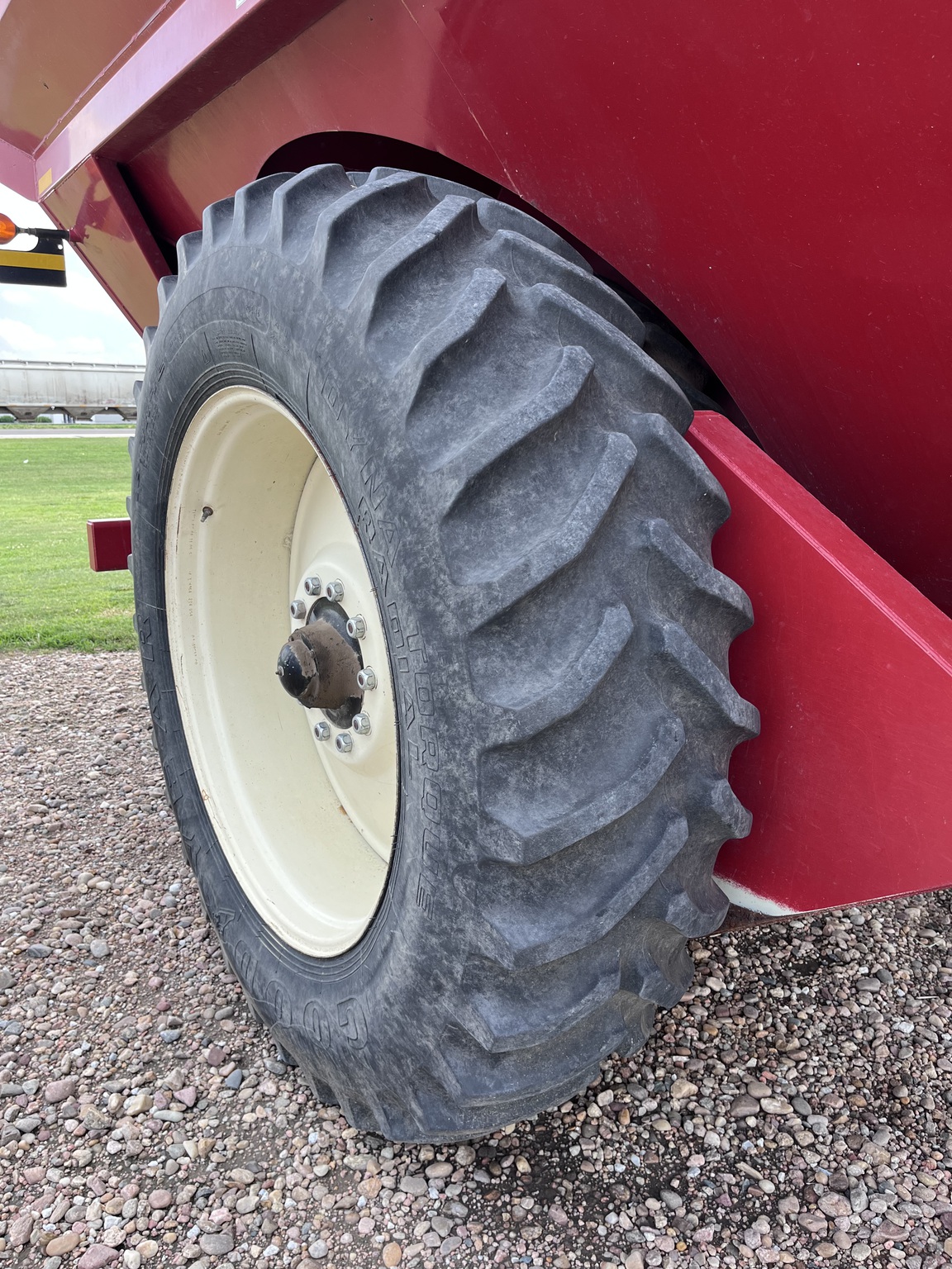  2005 J&m 1050-22D at LandMark in Minden, NE