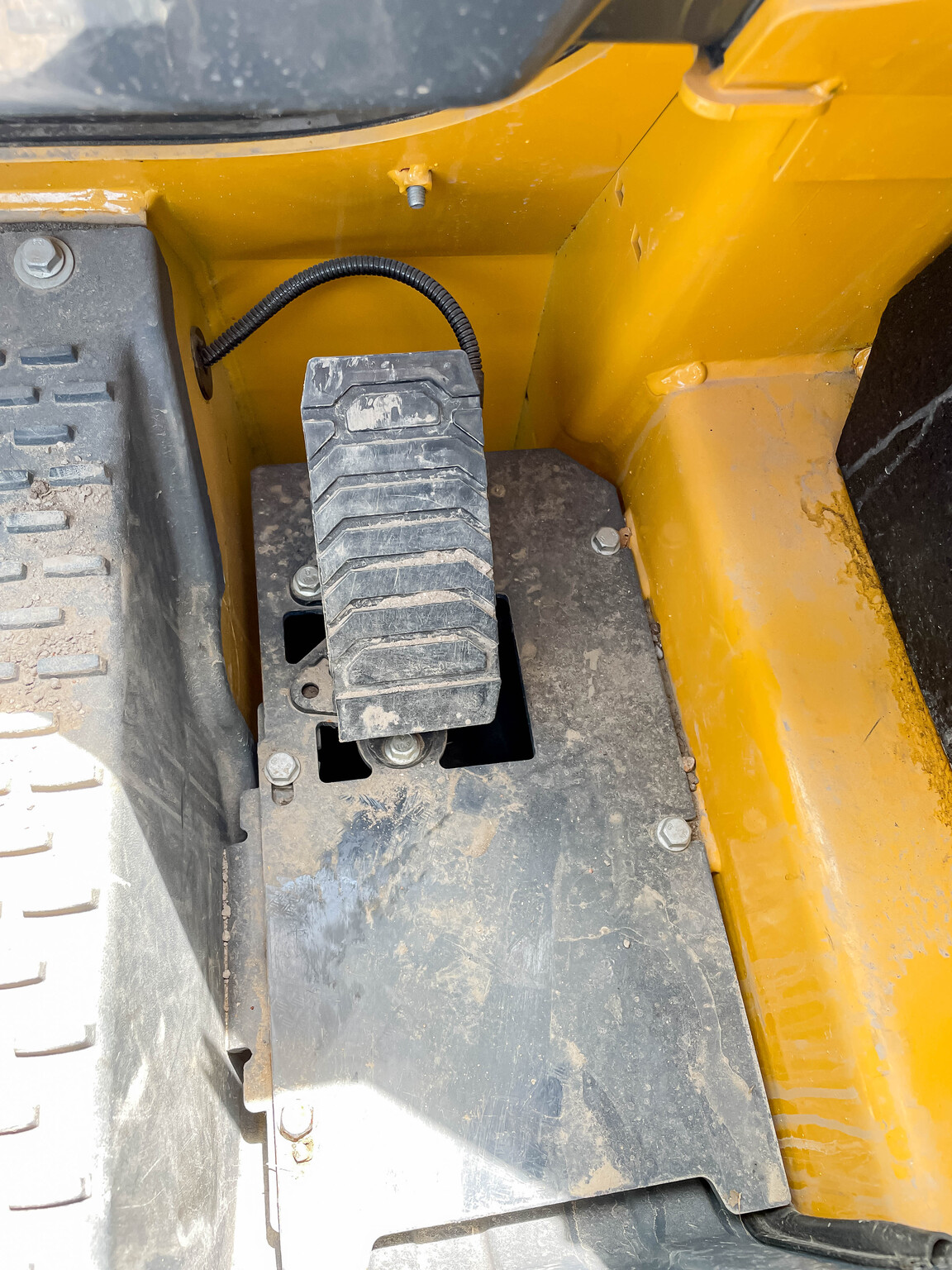  2022 John Deere 317G at LandMark in Minden, NE