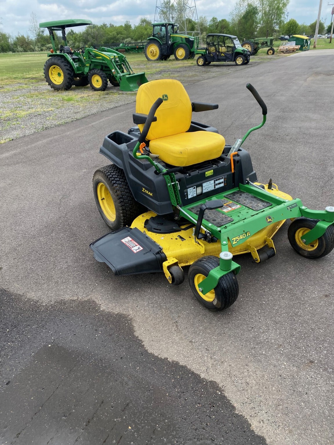On Lot 2017 John Deere Z540R at Tri County Equipment Birch Run, MI