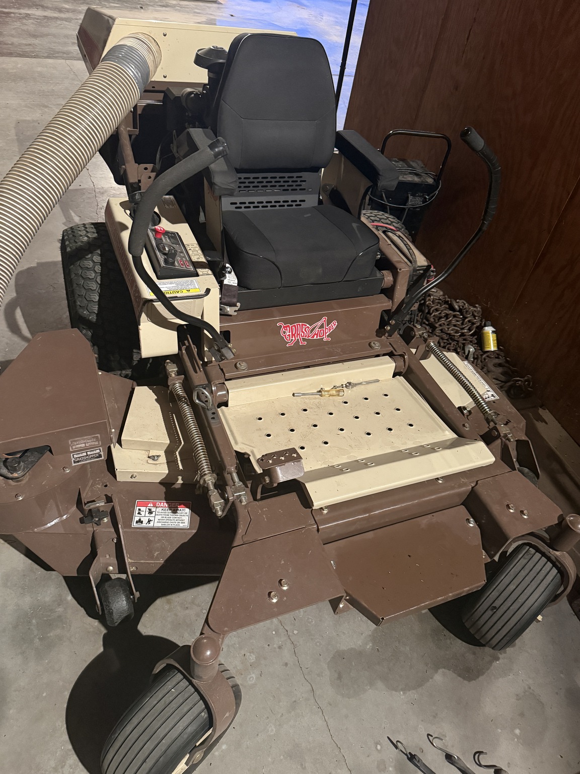  2016 Grasshopper 329B at LandMark in Gothenburg, NE