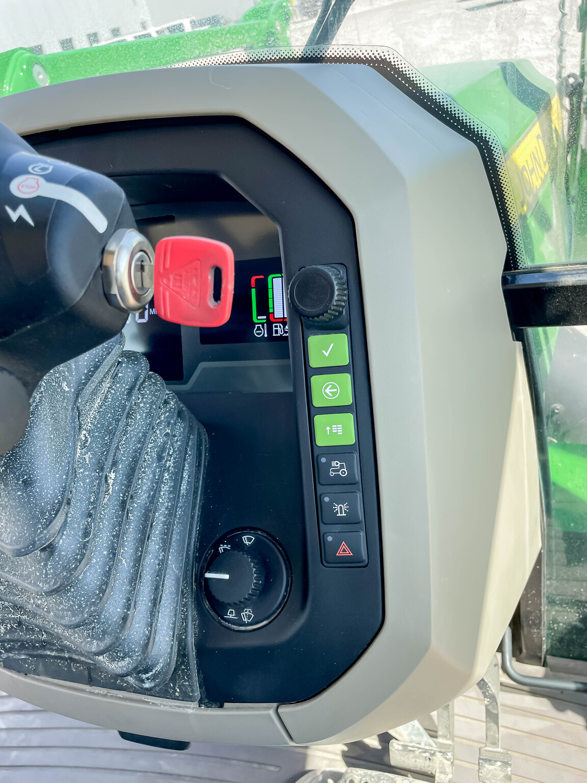  2022 John Deere 5090M at LandMark in Hebron, NE