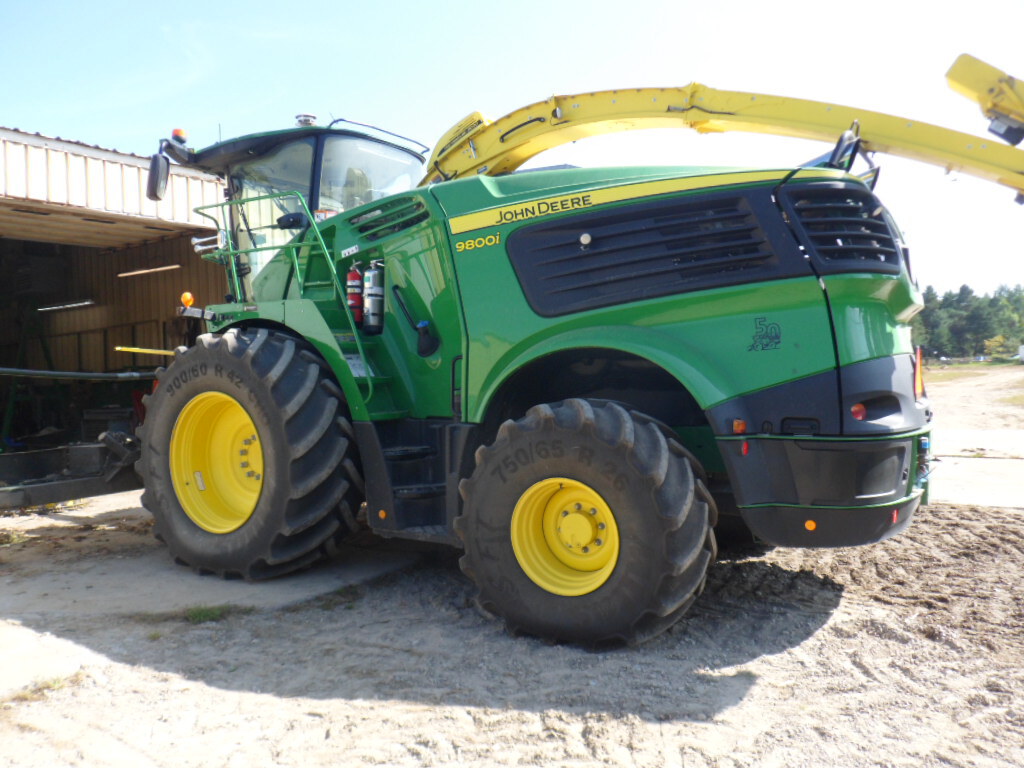 On Lot 2021 John Deere 9800 at Tri County Equipment Bad Axe, MI