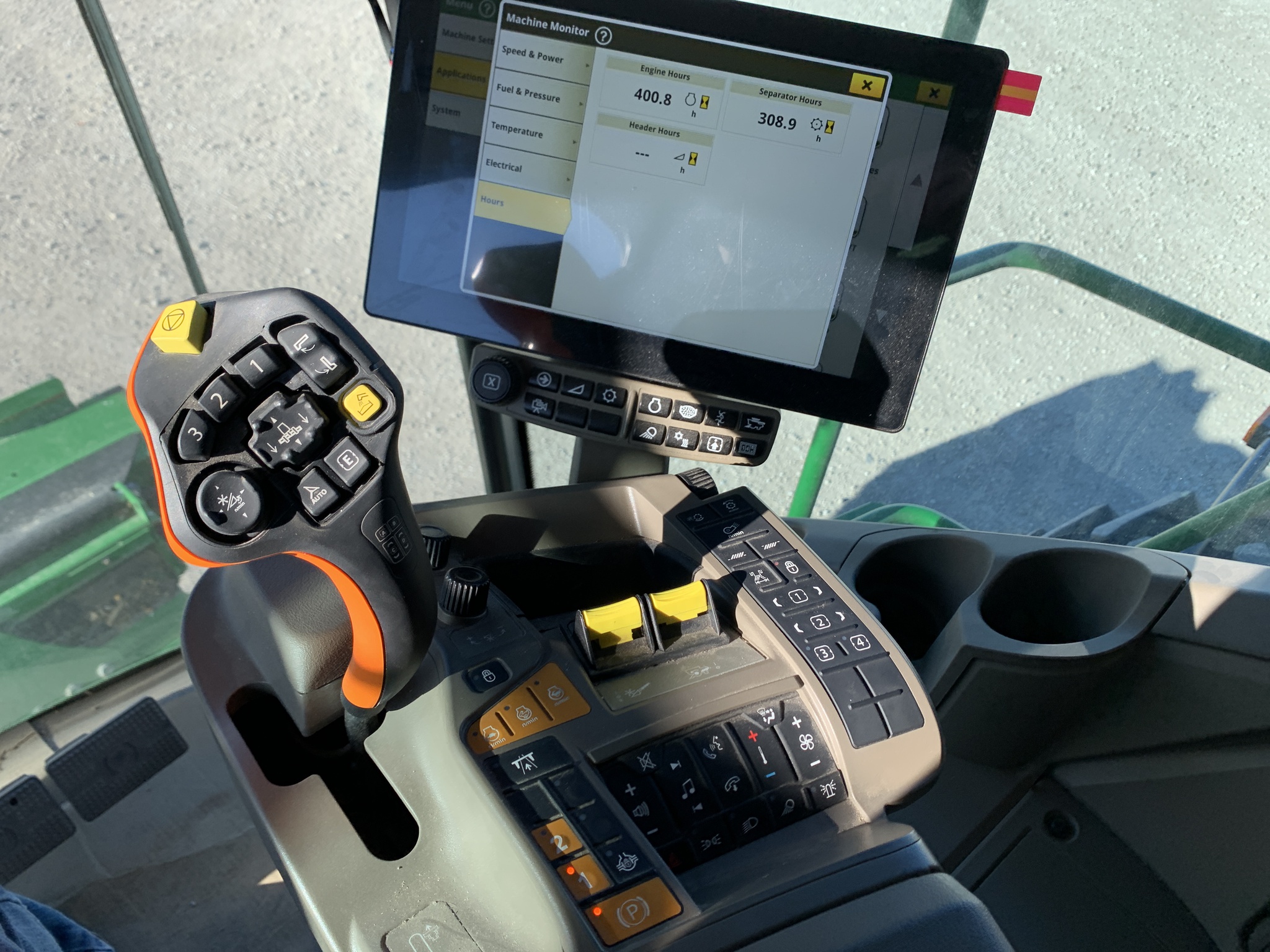  2025 John Deere S7 700 at LandMark in Holdrege, NE