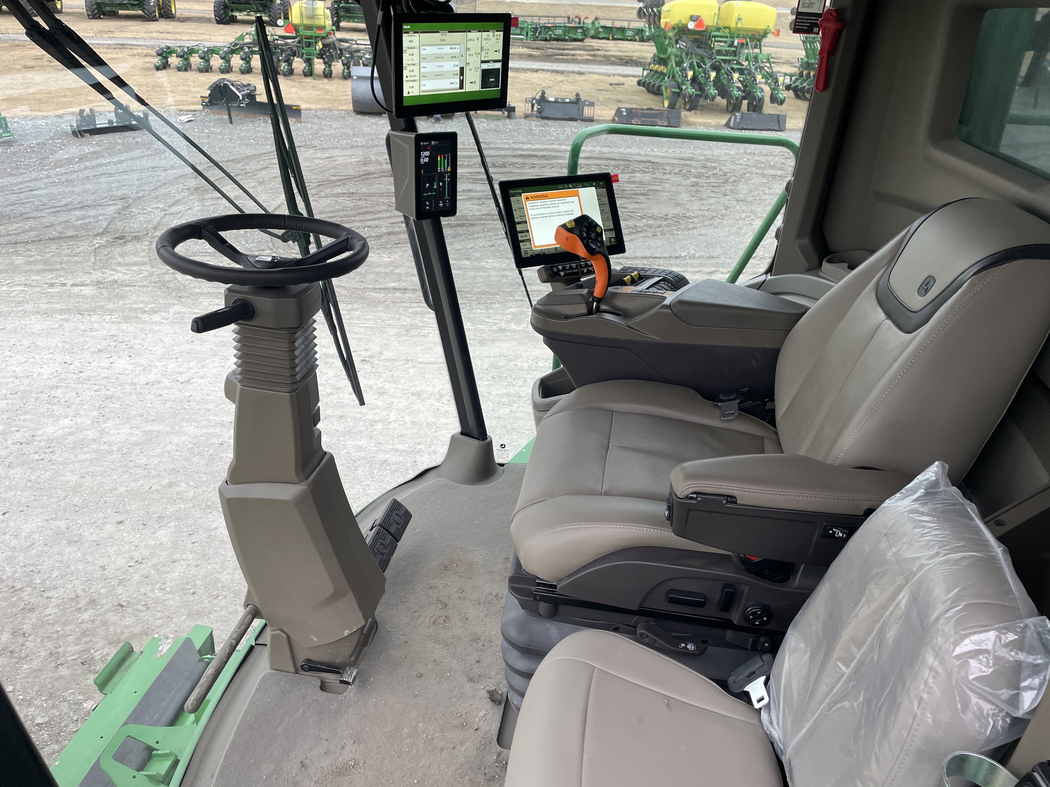  2025 John Deere S7 800 at LandMark in Marysville, KS