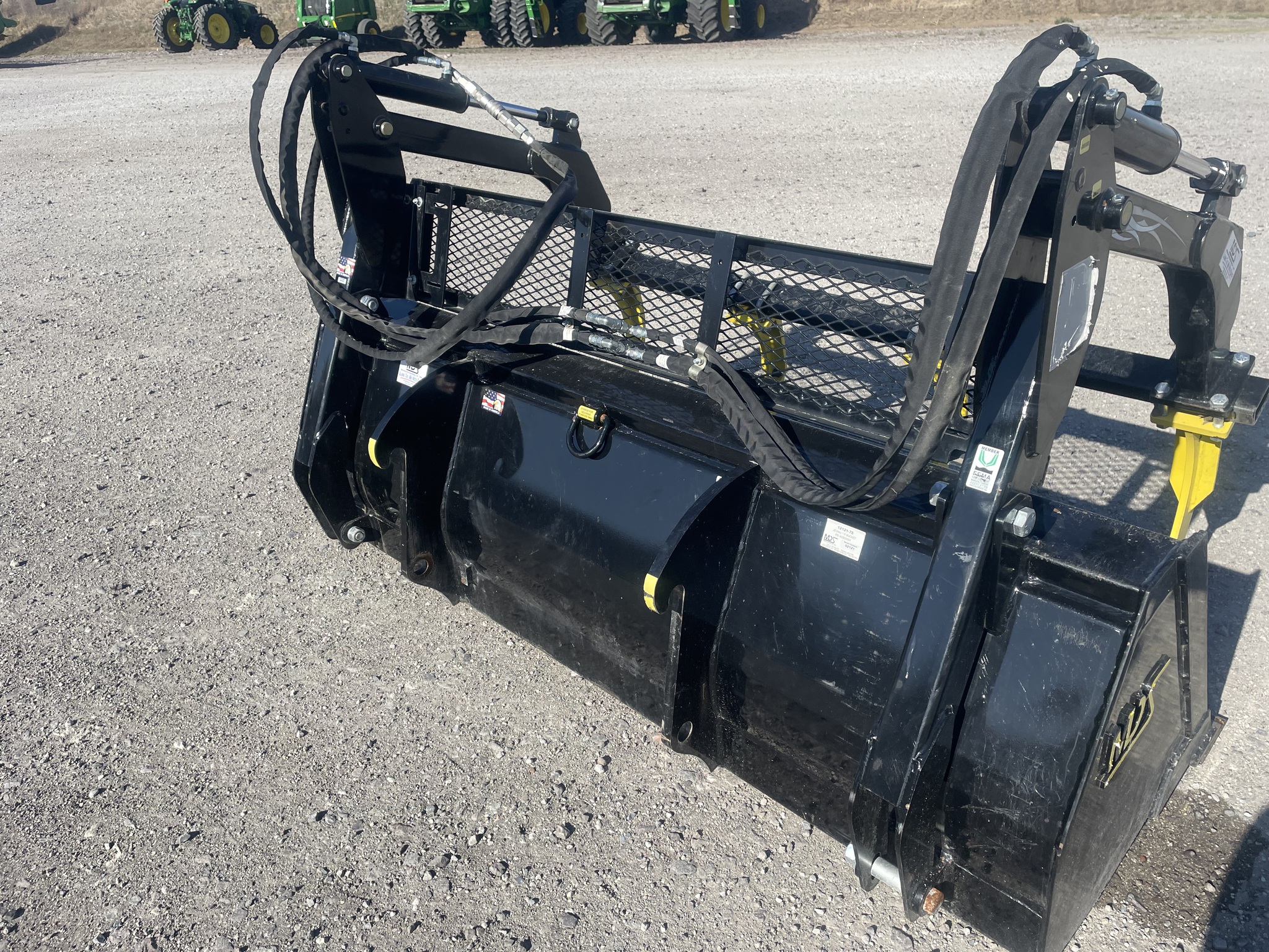  2024 Mds 12121-75 at LandMark in Marysville, KS