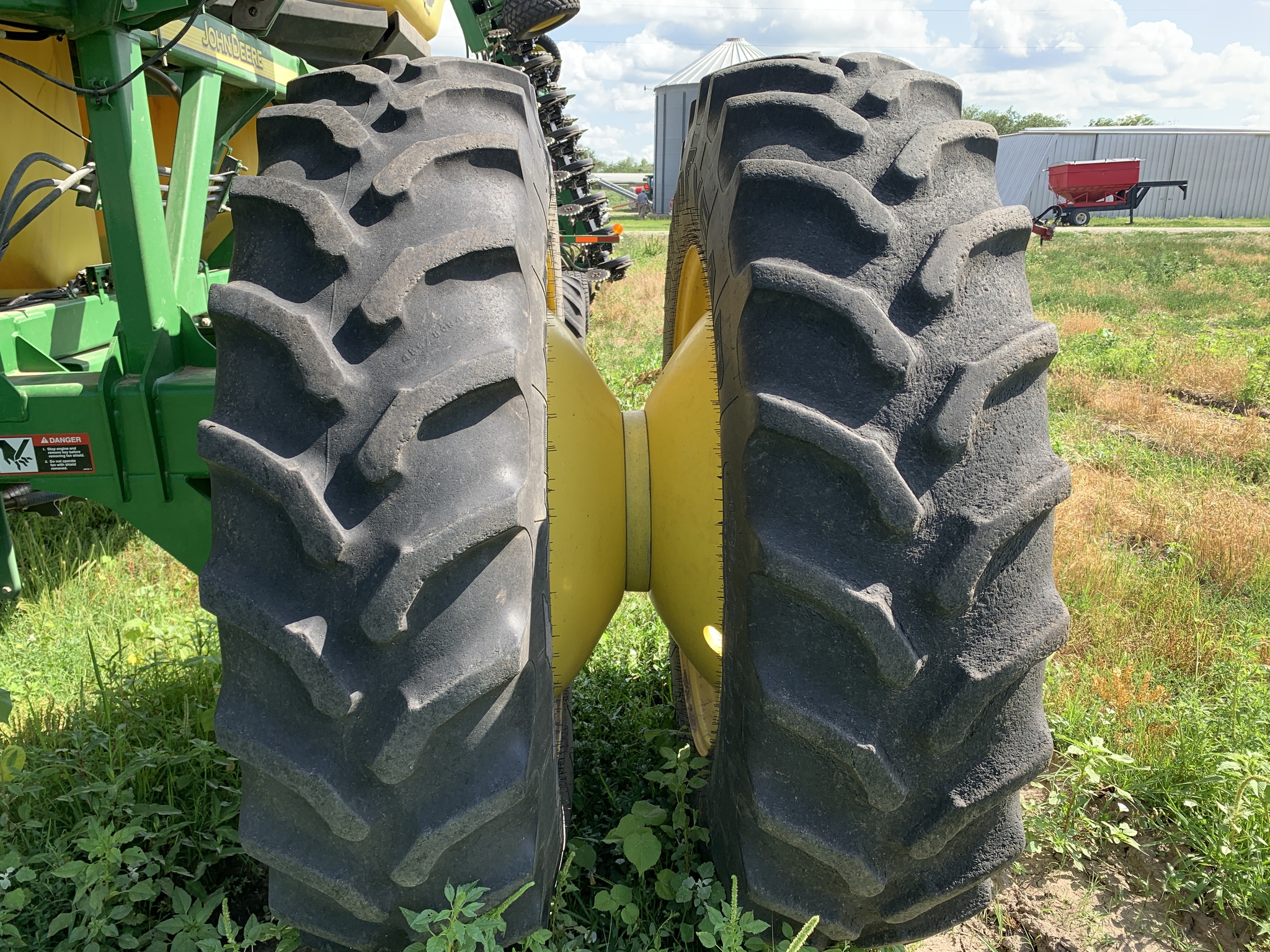  2013 John Deere 1890 at LandMark in Hebron, NE