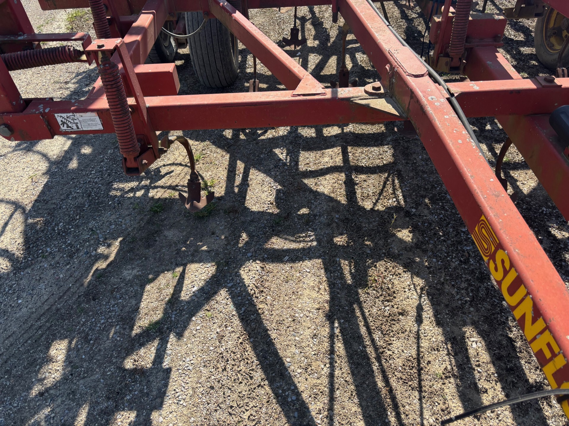 On Lot  Sunflower 5054 at Tri County Equipment Sandusky, MI