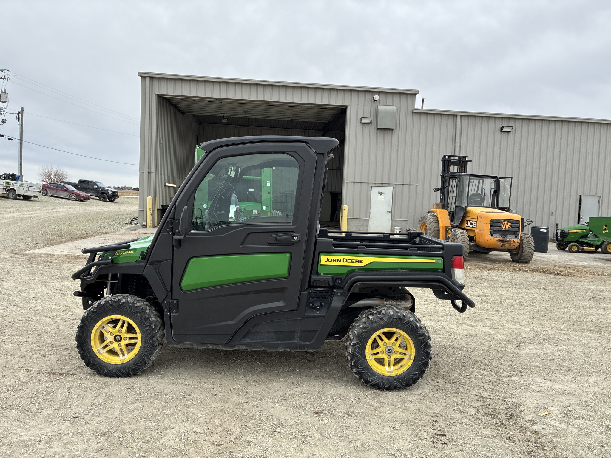  2023 John Deere XUV 835M at LandMark in Smith Center, KS