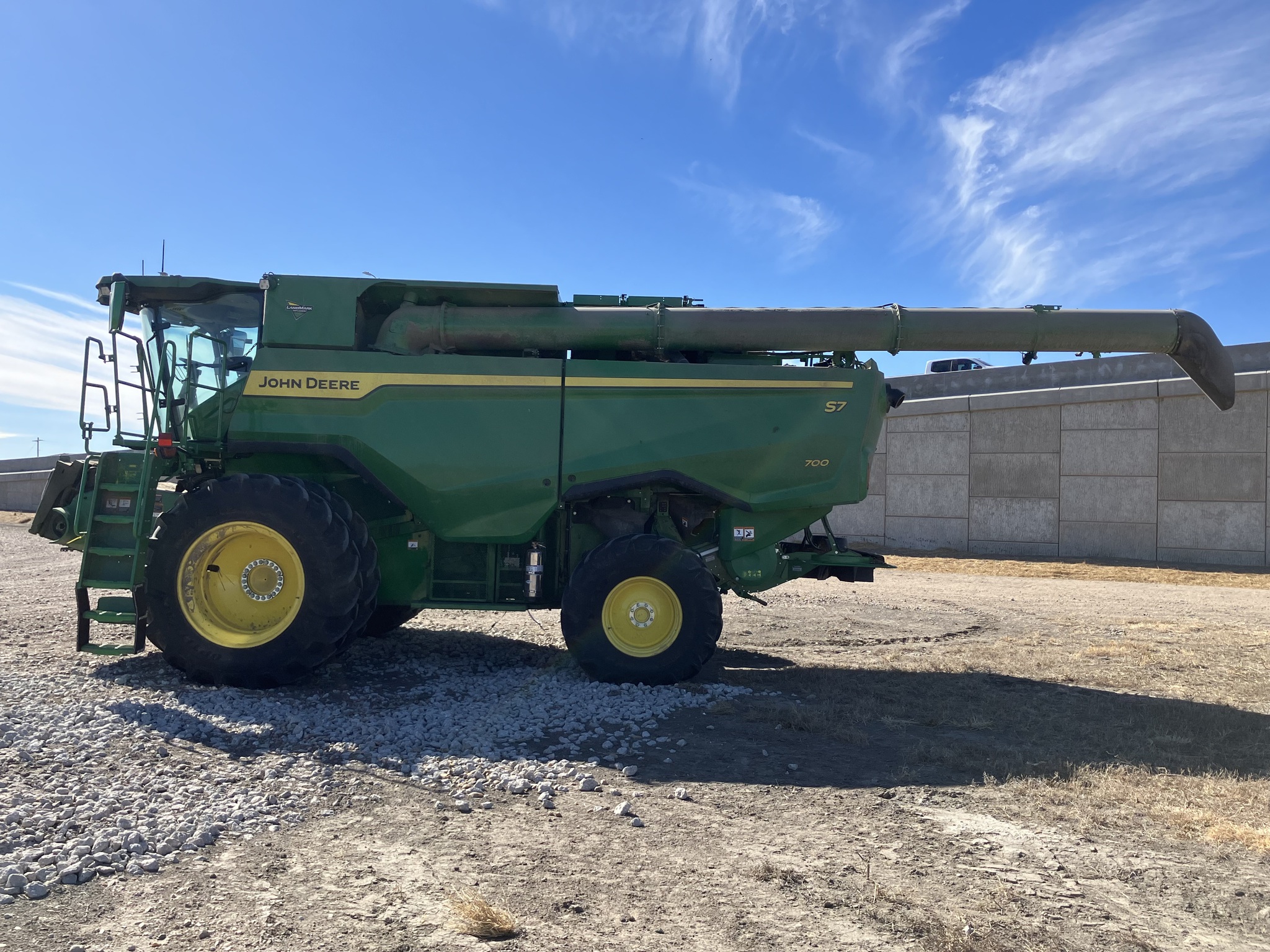  2025 John Deere S7 700 at LandMark in Lexington, NE