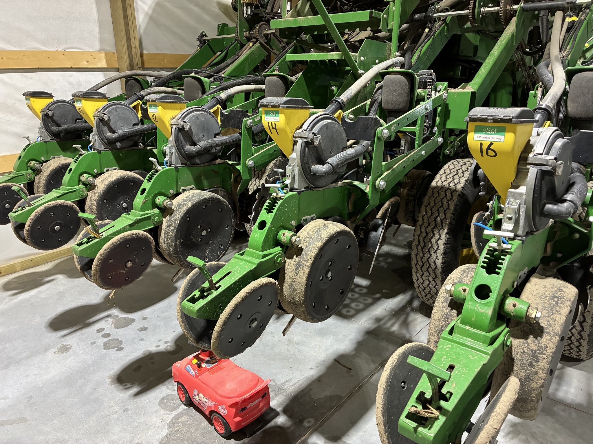  2013 John Deere 1790 at LandMark in Lexington, NE