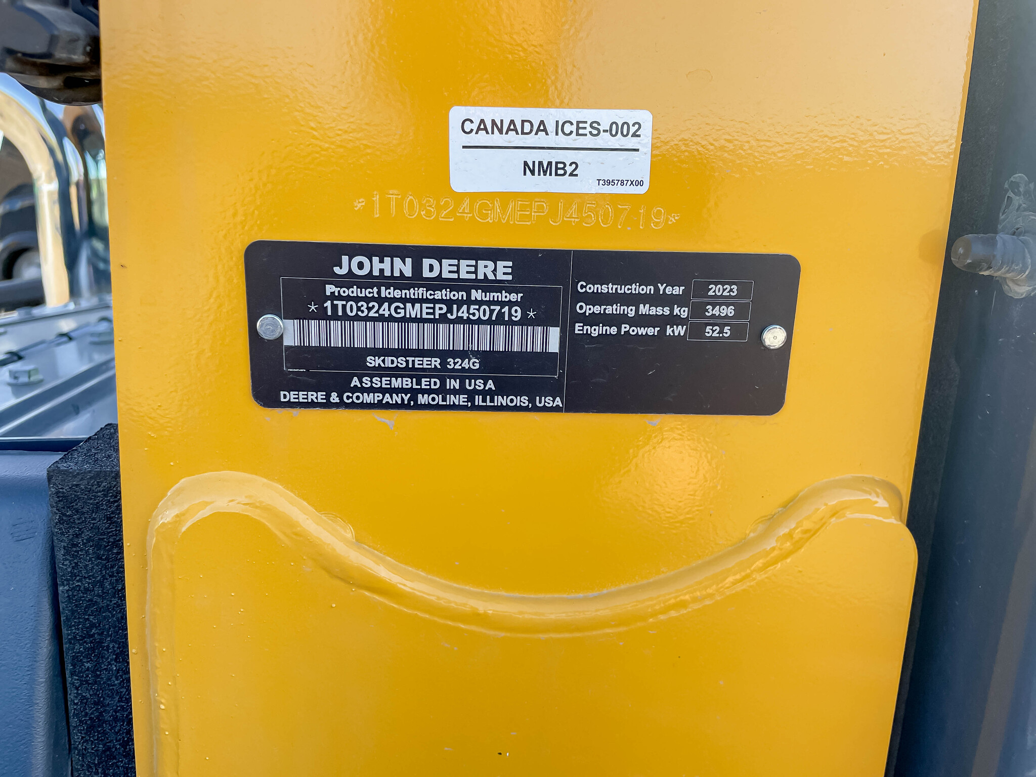  2023 John Deere 324G at LandMark in Arapahoe, NE