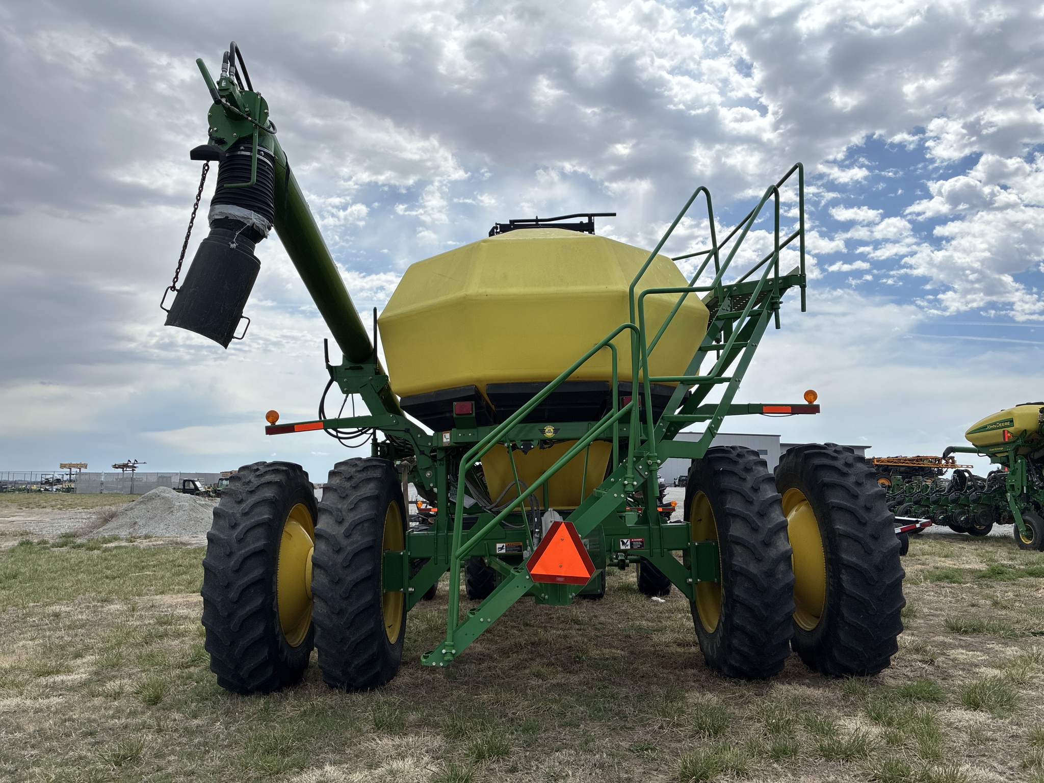  2013 John Deere 1890 at LandMark in Hebron, NE