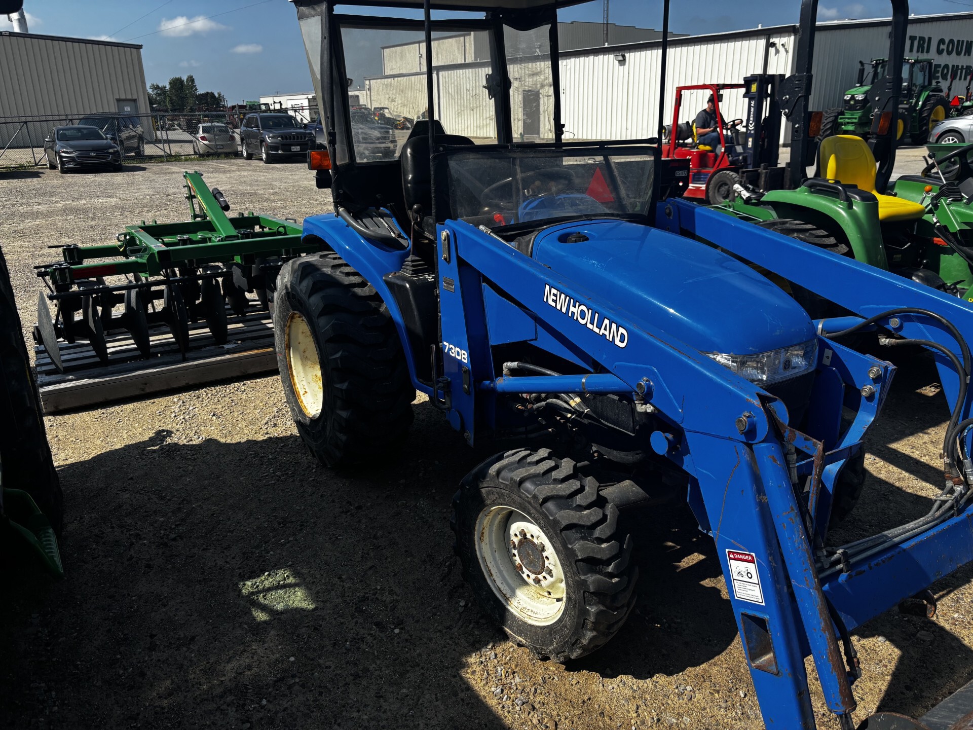 On Lot  New Holland TC33 at Tri County Equipment Sandusky, MI