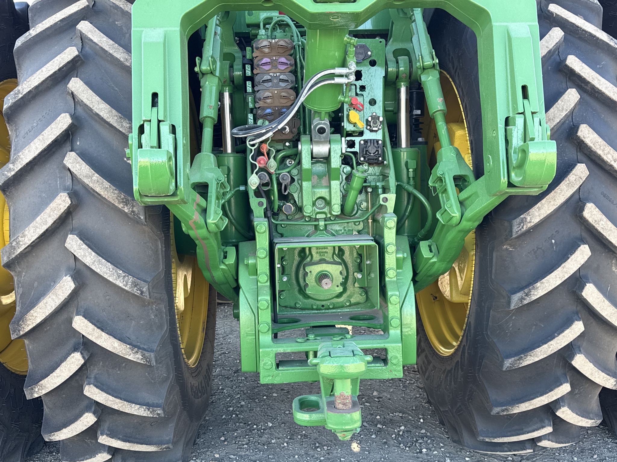  2025 John Deere 8R 370 at LandMark in Gothenburg, NE