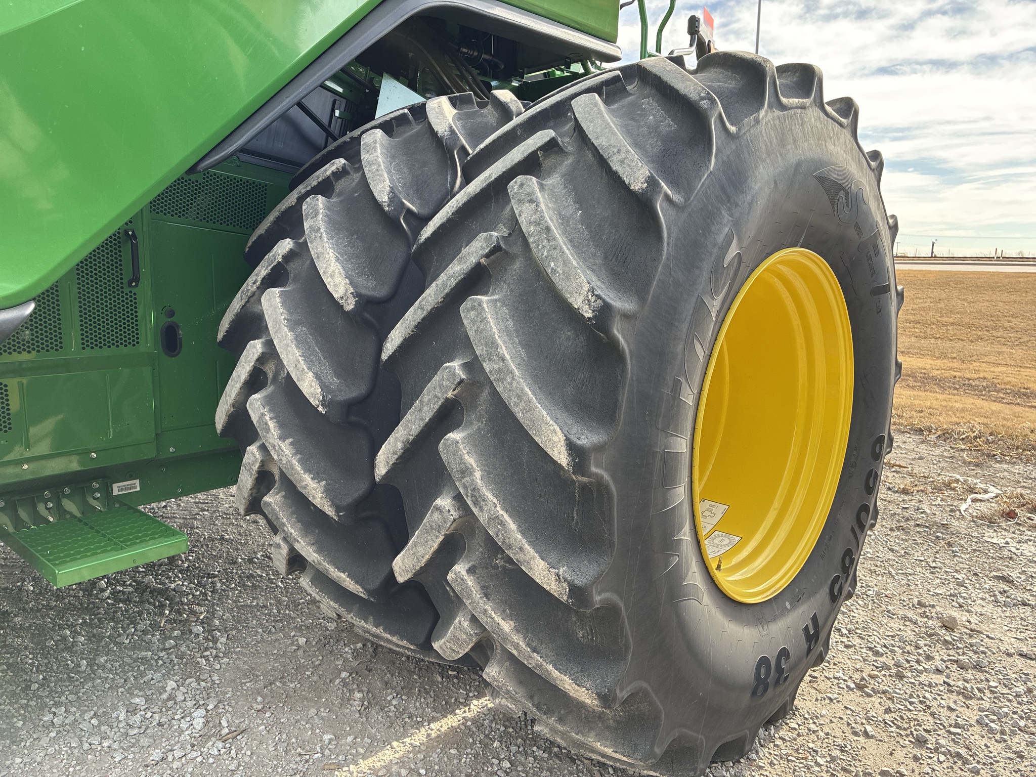  2024 John Deere X9 1100 at LandMark in Kearney, NE
