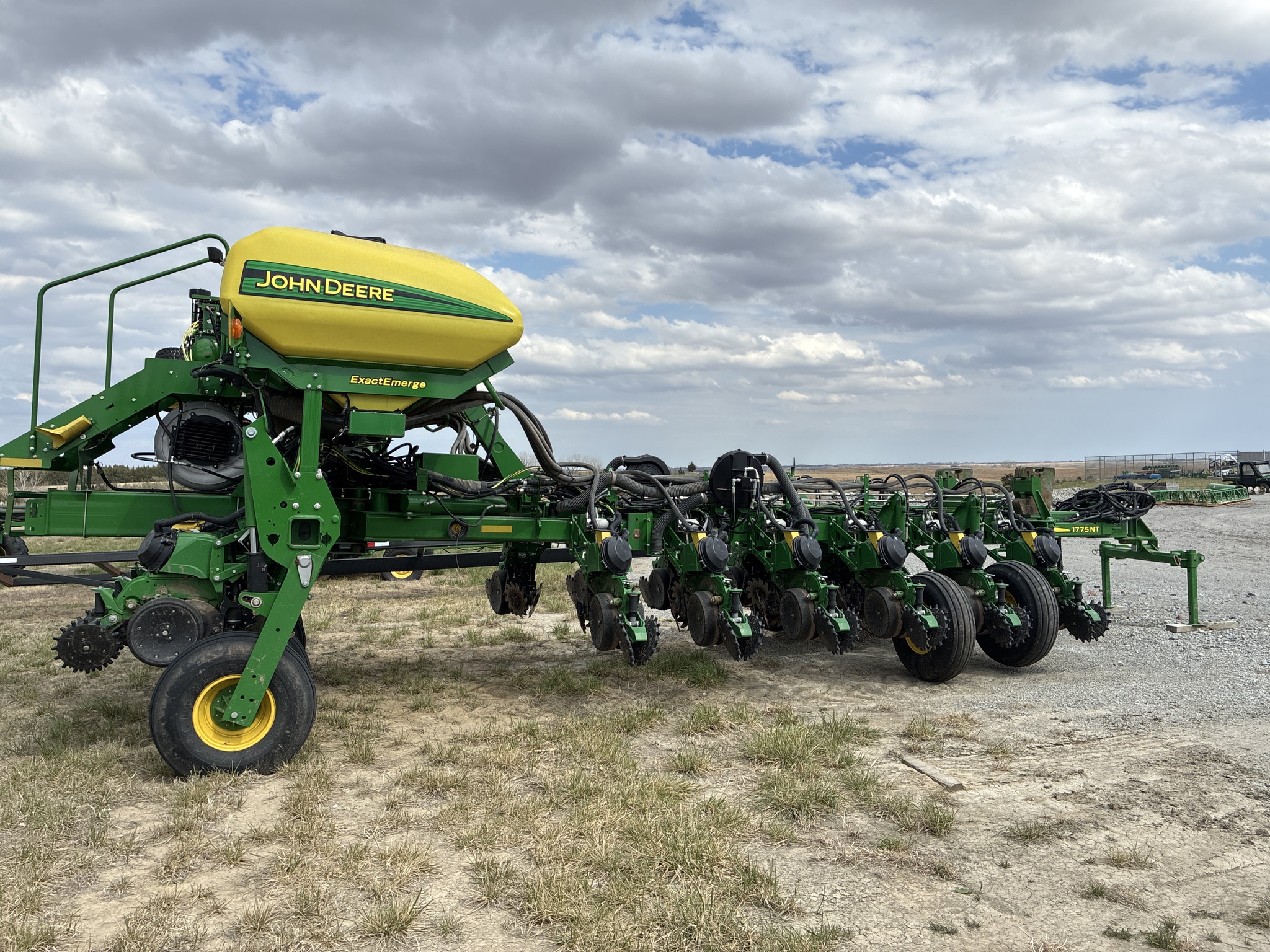  2018 John Deere 1775NT at LandMark in Hebron, NE
