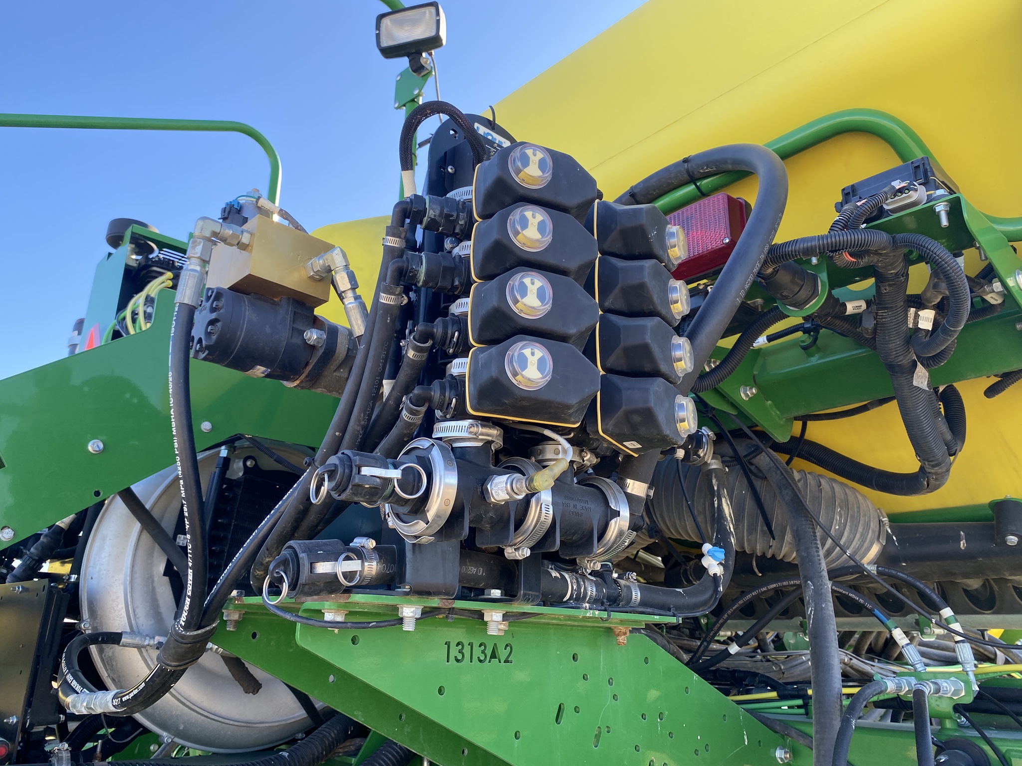  2018 John Deere 1775NT at LandMark in Hebron, NE