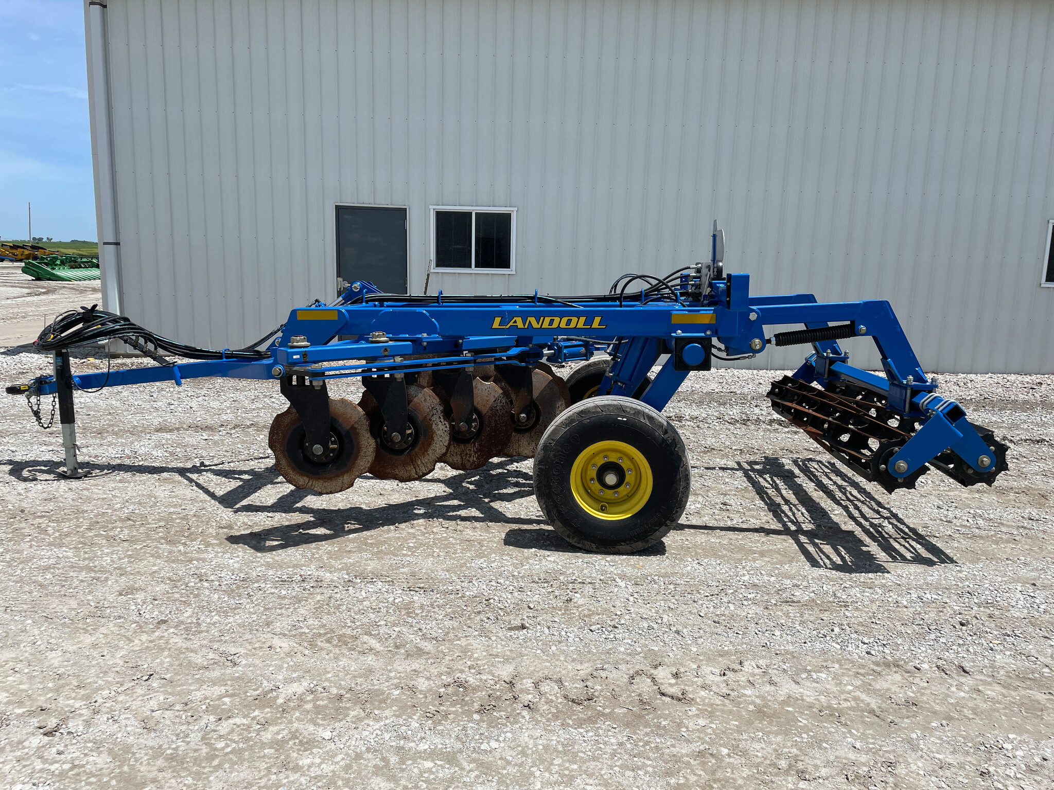  2021 Landoll 1910 at LandMark in Fairfield, NE