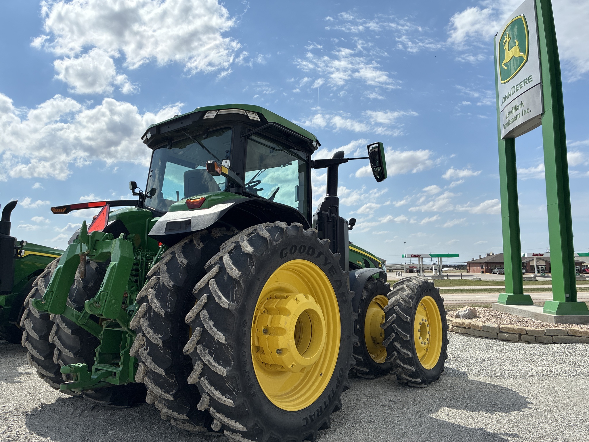  2024 John Deere 8R 340 at LandMark in Hebron, NE