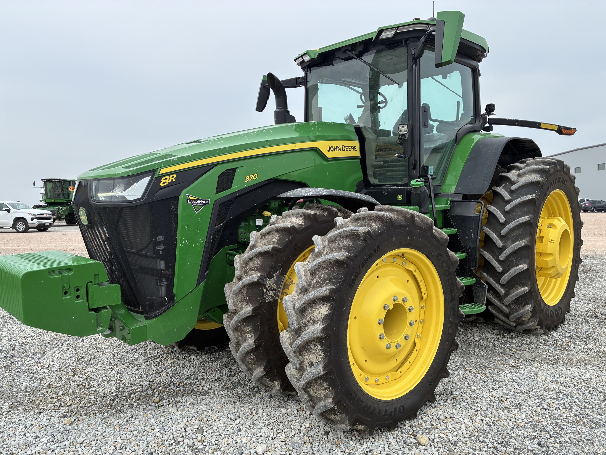  2025 John Deere 8R 370 at LandMark in Hebron, NE