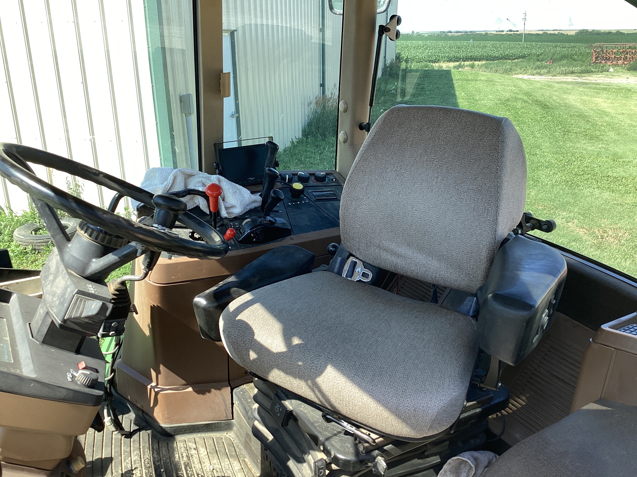  1993 John Deere 7800 at LandMark in Smith Center, KS