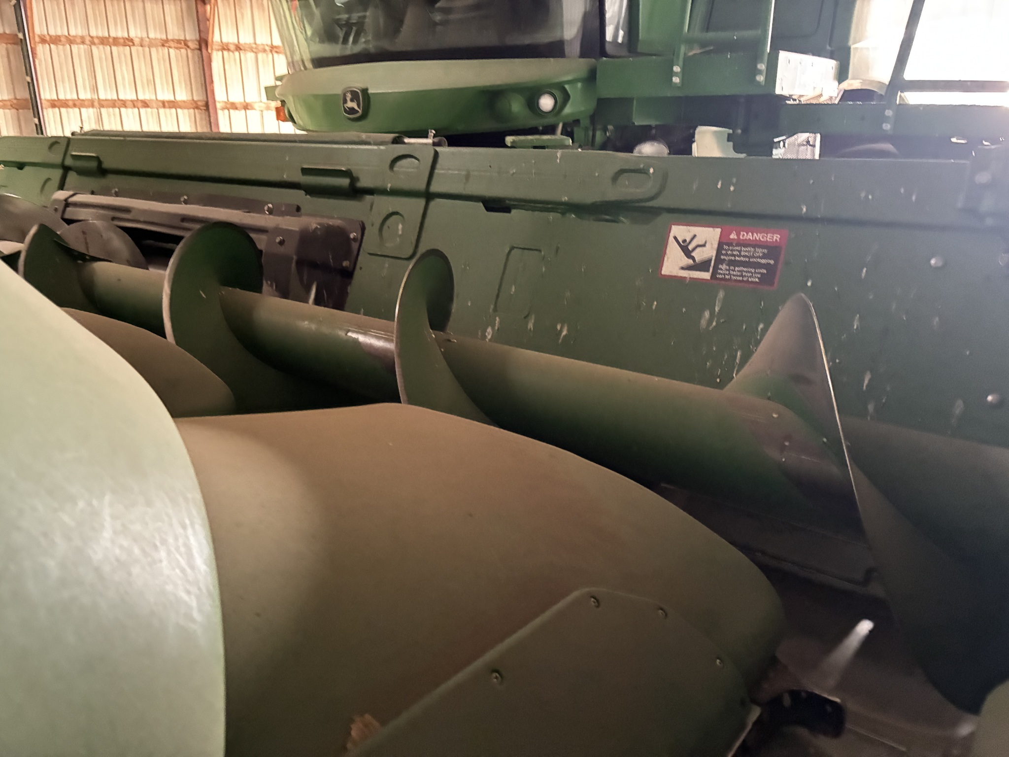  2015 John Deere 606C at LandMark in Lexington, NE