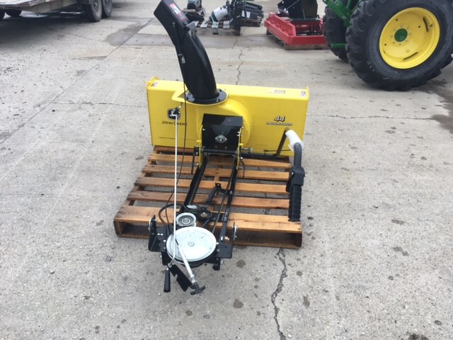 On Lot 2016 John Deere 44