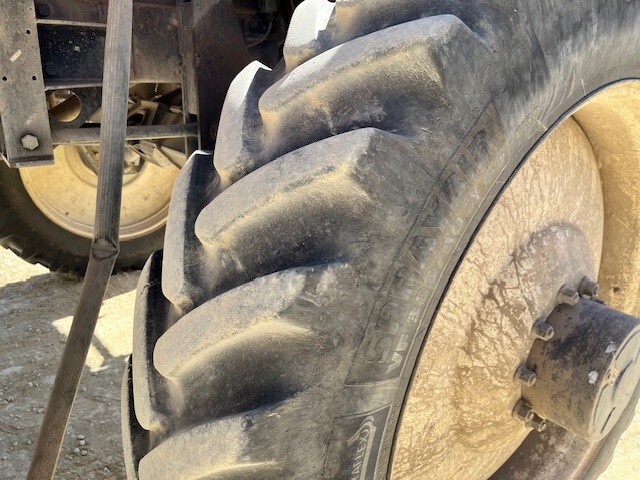  2013 Apache AS1025 at LandMark in Phillipsburg, KS