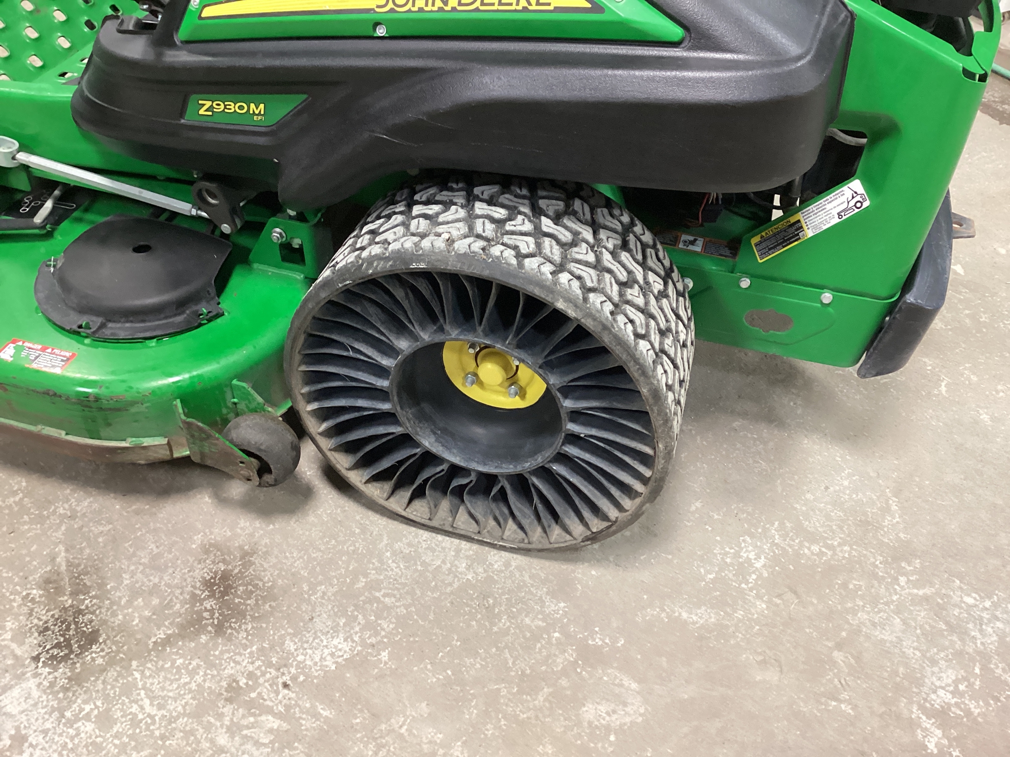  2017 John Deere Z930M at LandMark in Smith Center, KS