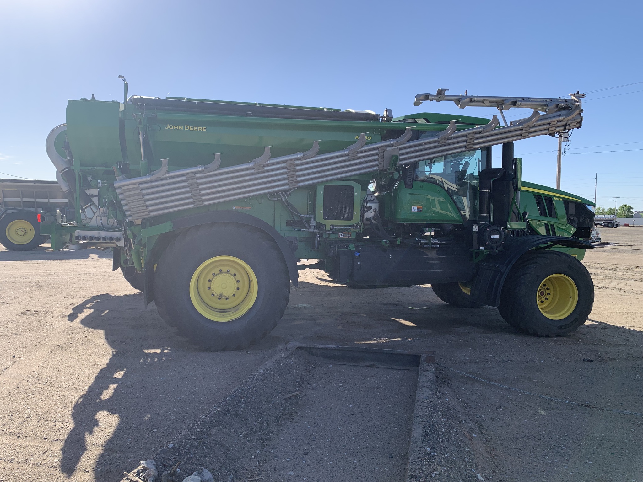  2024 John Deere 800R at LandMark in Gothenburg, NE