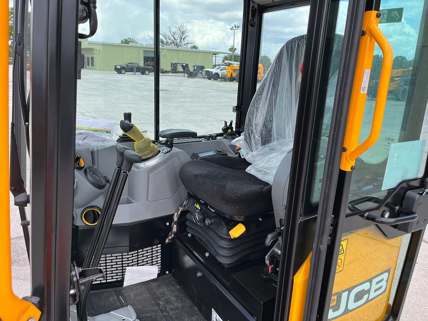  JCB 35Z at Briggs JCB Orlando, FL