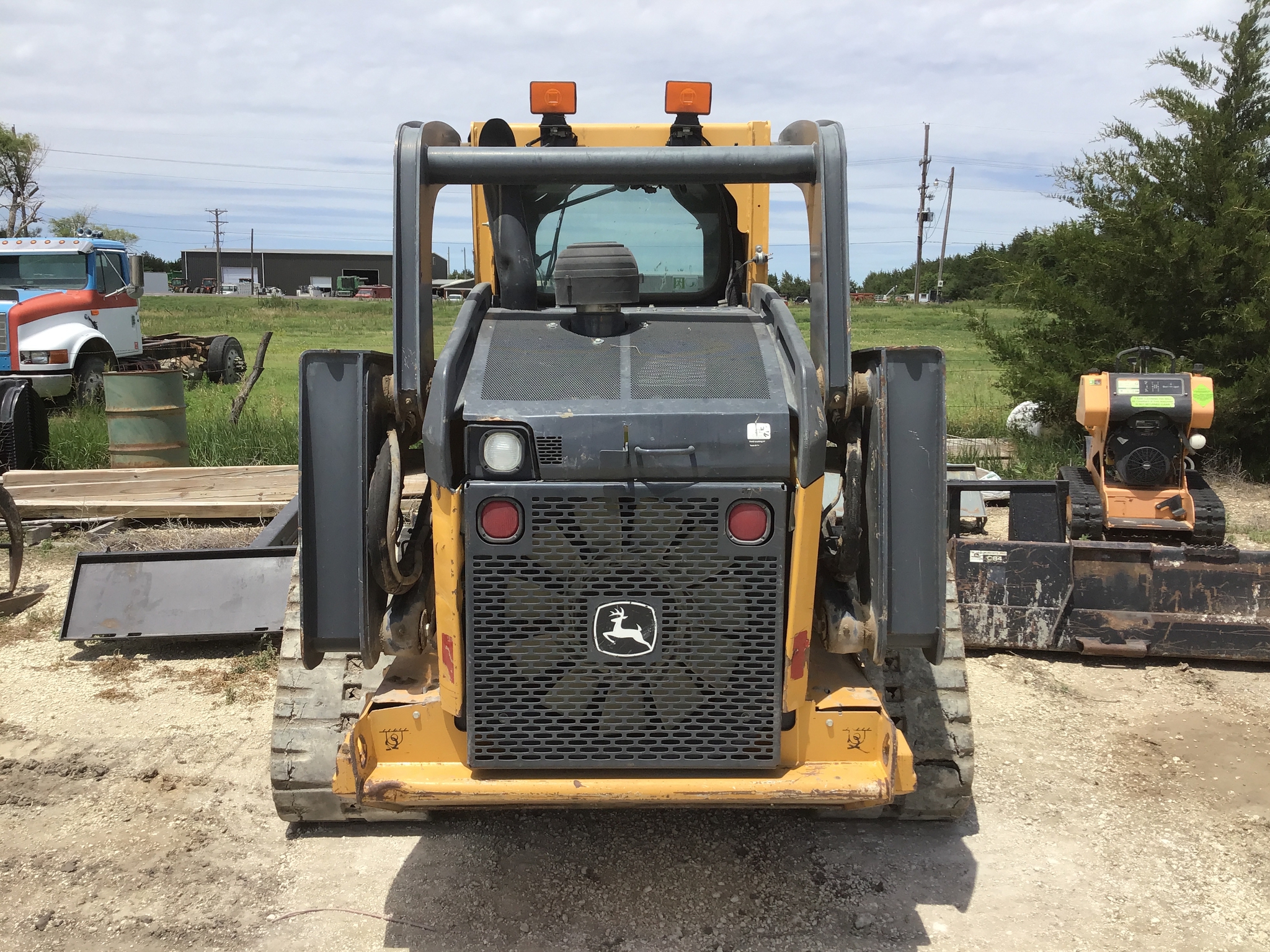  2016 John Deere 333E at LandMark in Smith Center, KS