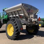  2023 John Deere 600R at LandMark in Gothenburg, NE