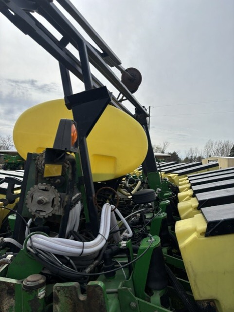 On Lot  Wil-rich 24R22 at Tri County Equipment Bad Axe, MI