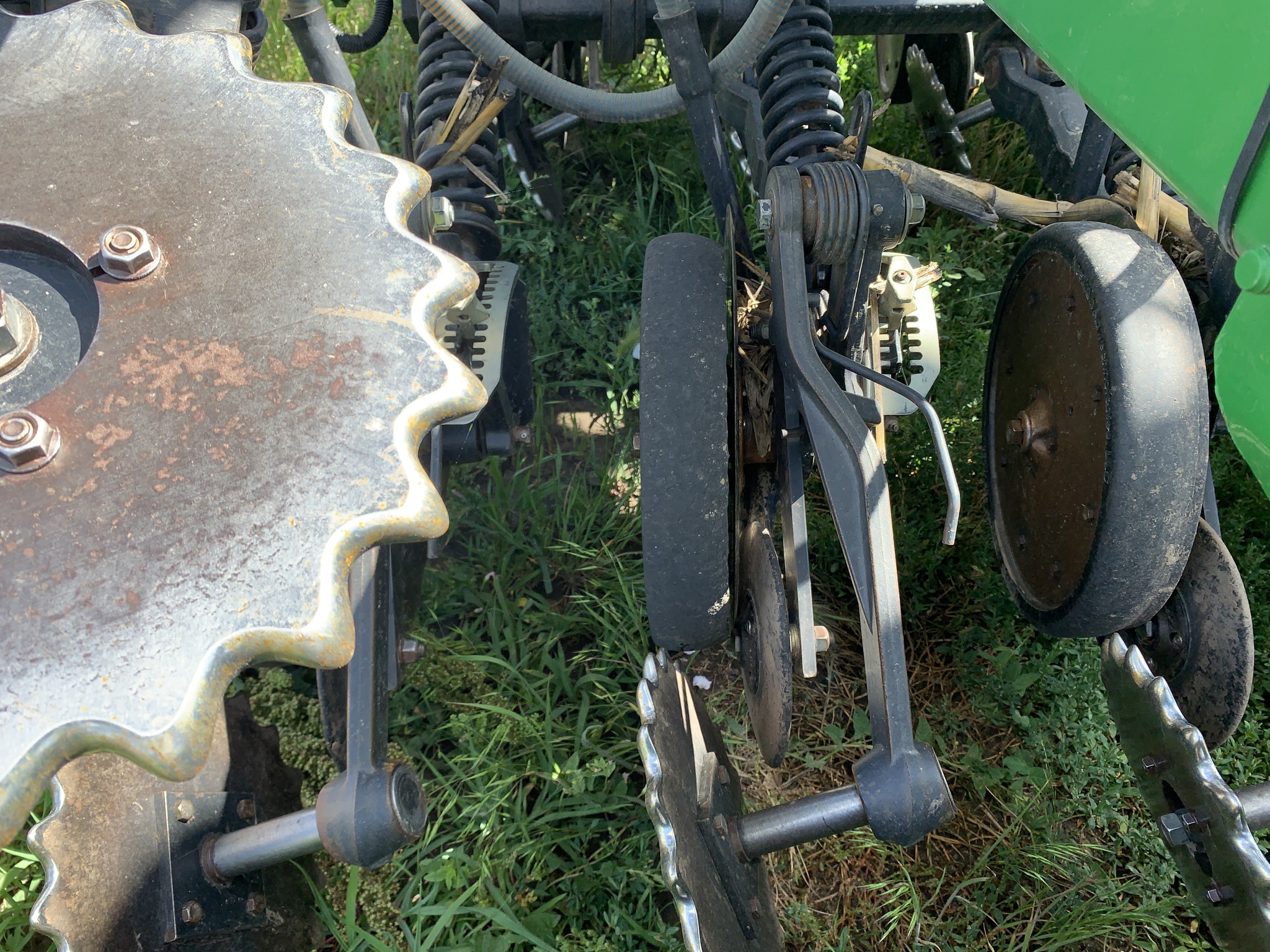  2013 John Deere 1890 at LandMark in Hebron, NE