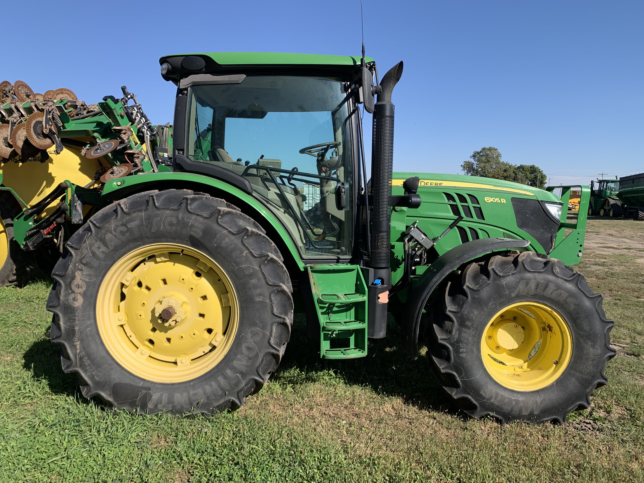  2013 John Deere 6105R at LandMark in Lexington, NE