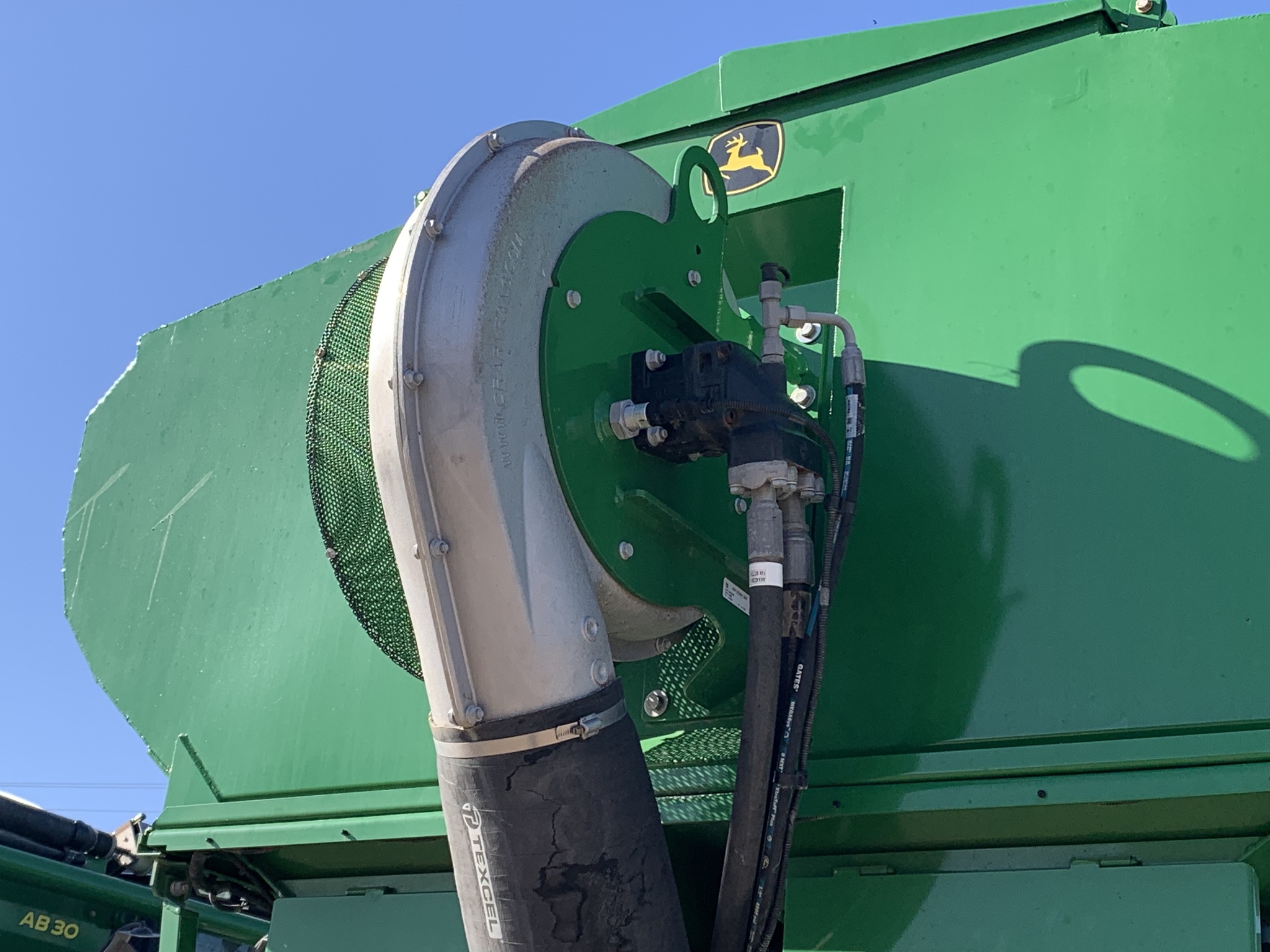  2024 John Deere 800R at LandMark in Gothenburg, NE