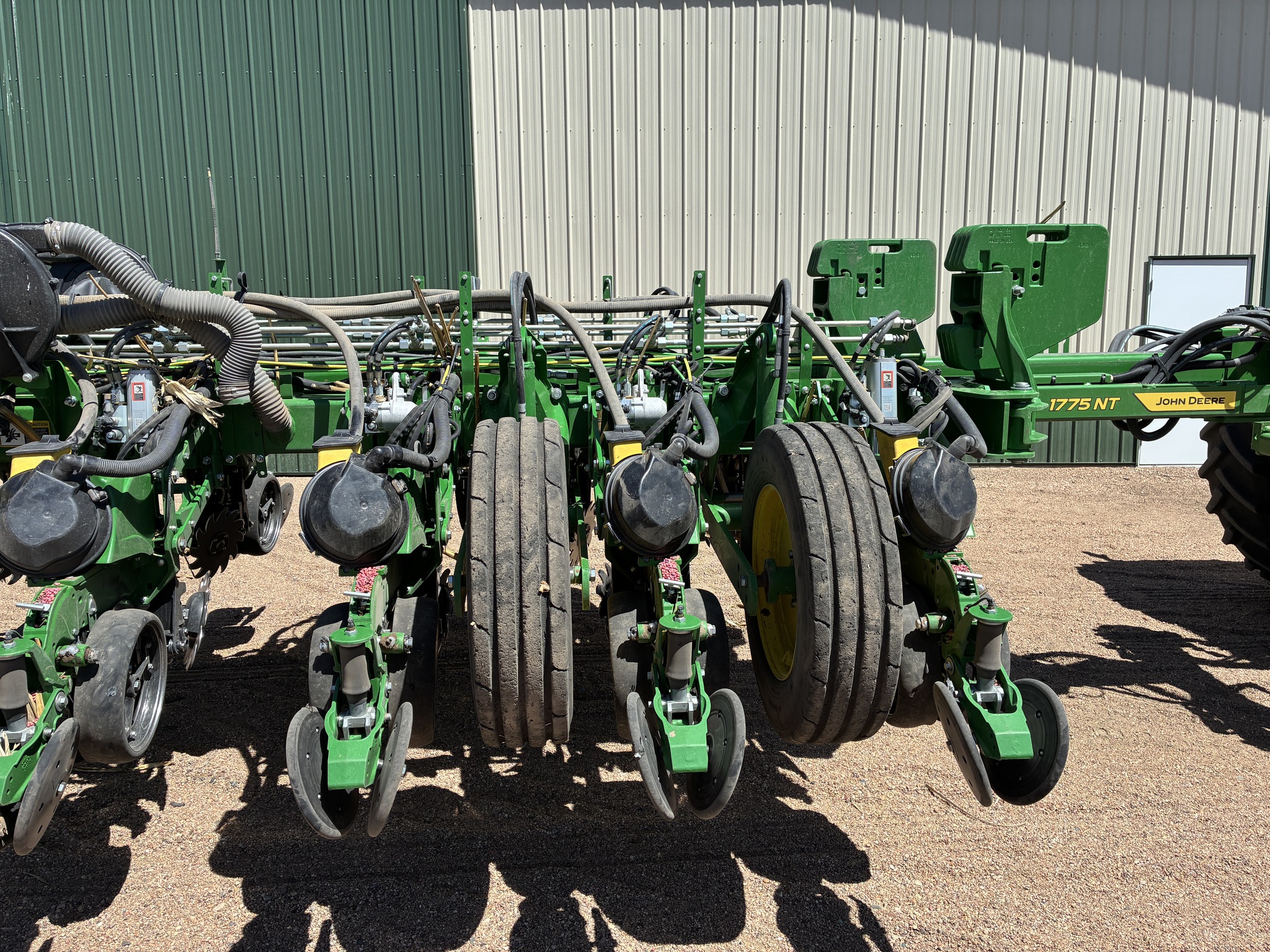  2022 John Deere 1775NT at LandMark in Gothenburg, NE