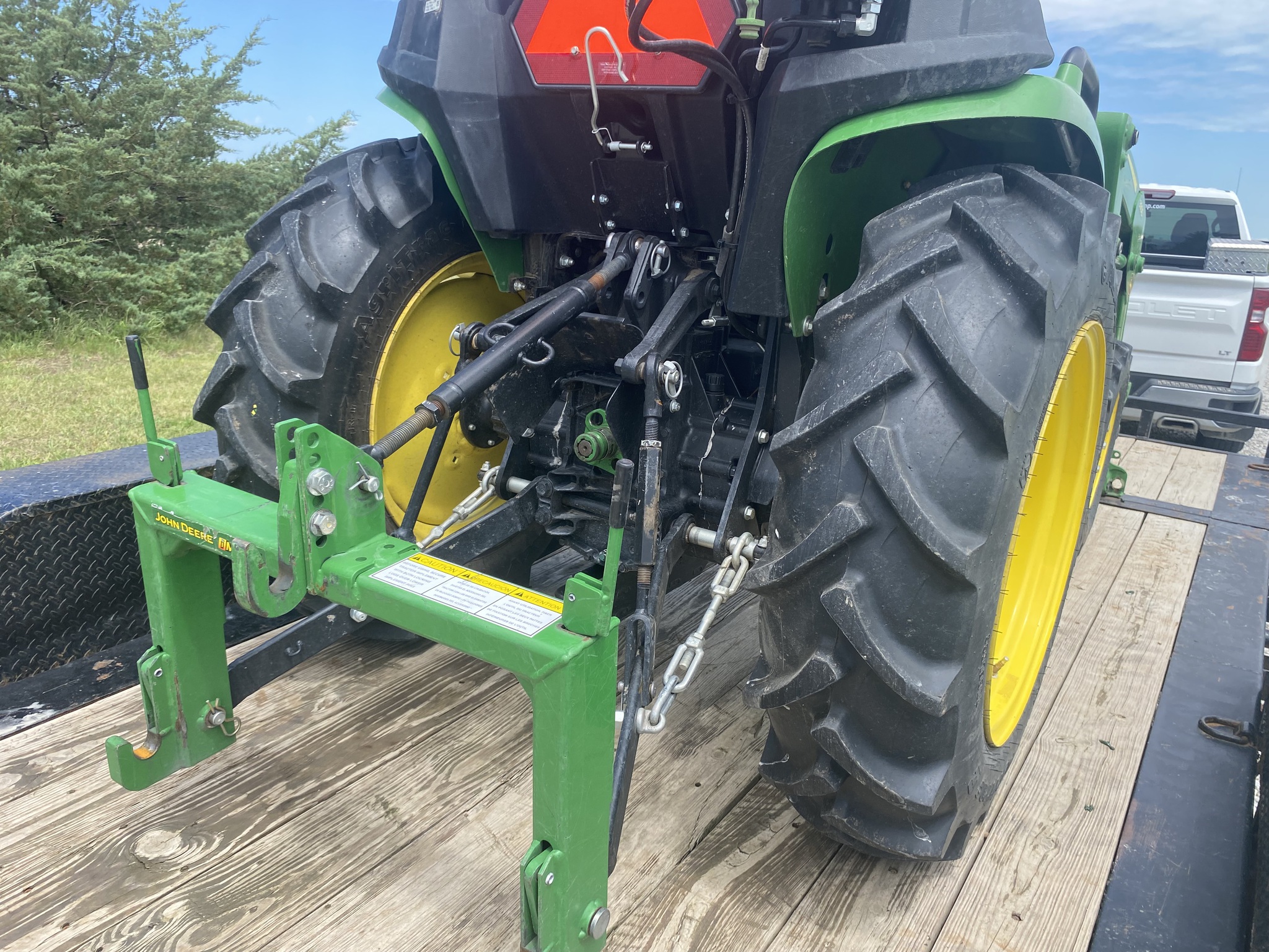  2021 John Deere 3025E at LandMark in Hebron, NE