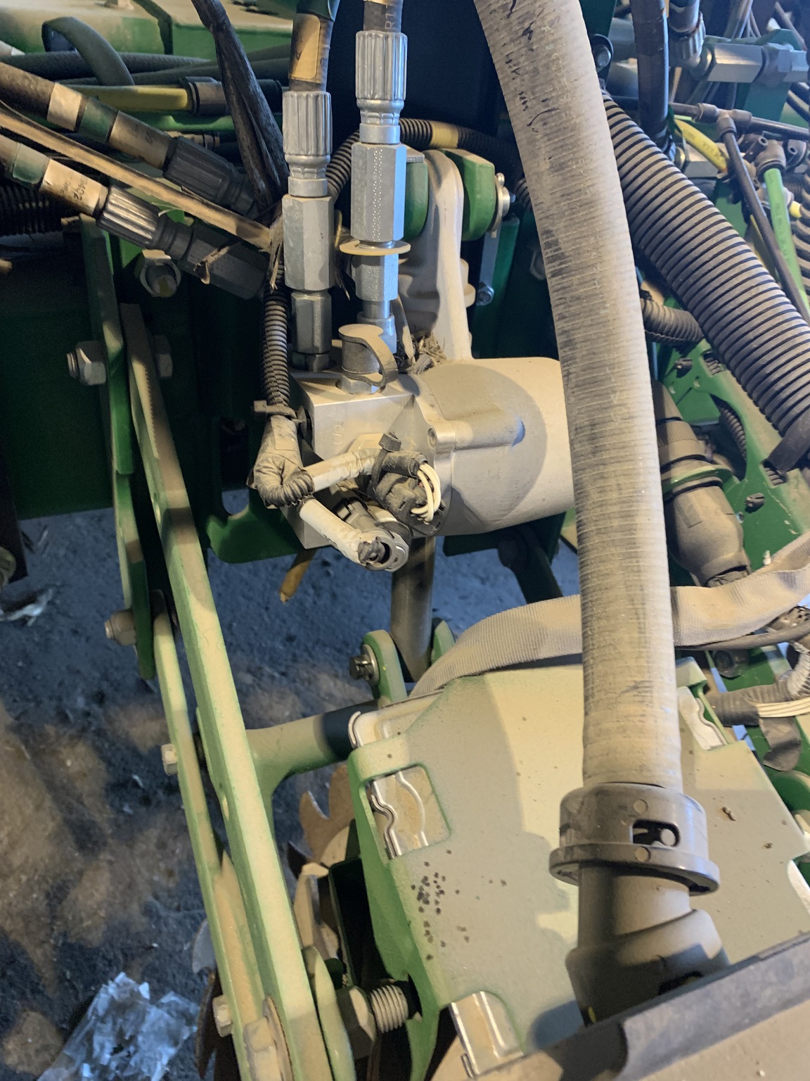  2018 John Deere 1775NT at LandMark in Arapahoe, NE