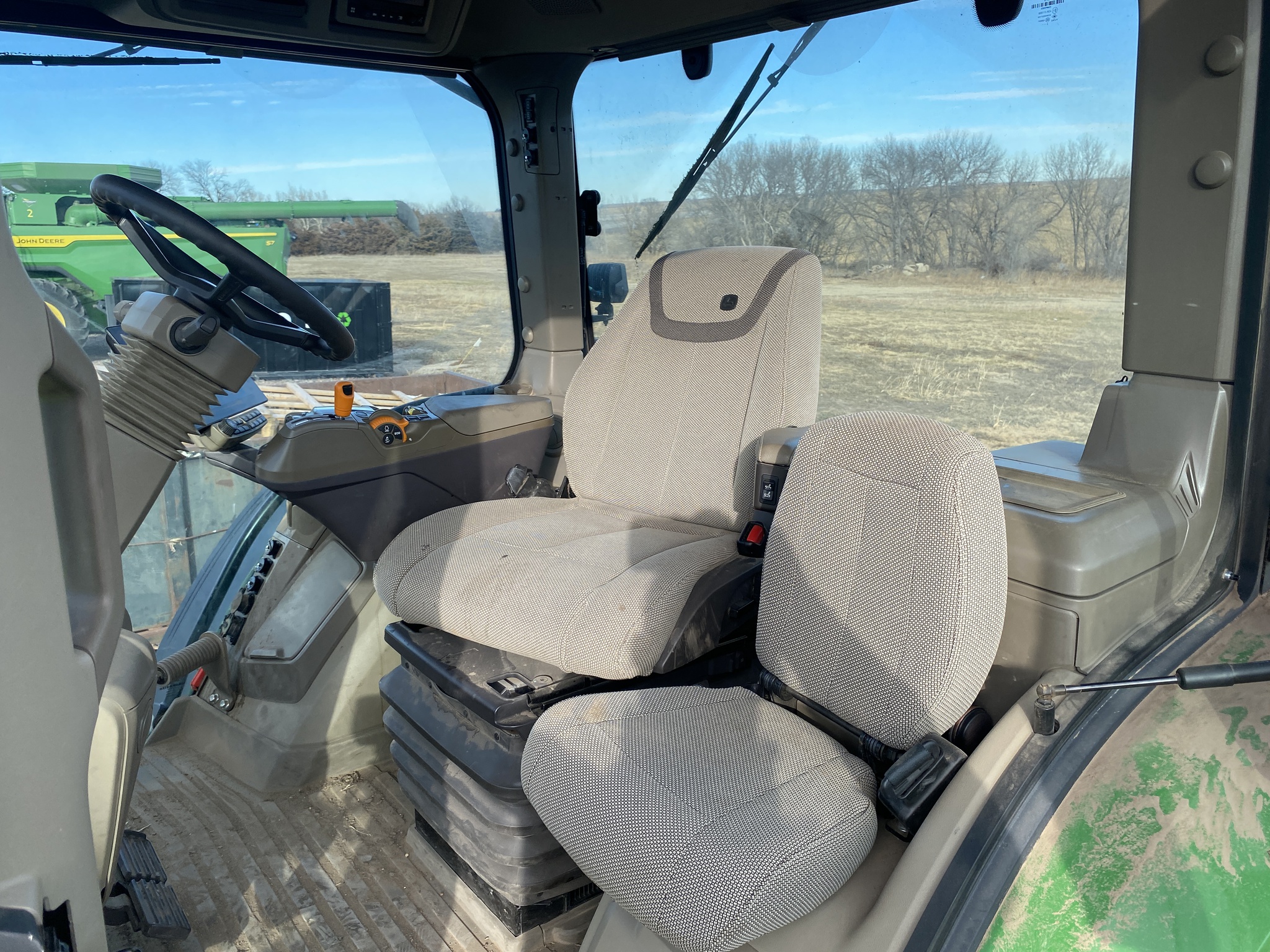  2024 John Deere 8R 370 at LandMark in Hastings, NE