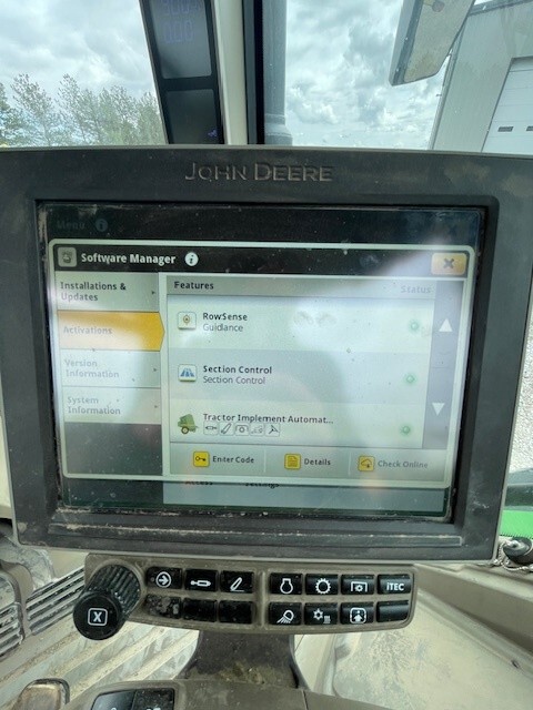  2022 John Deere 8R 280 at LandMark in Phillipsburg, KS