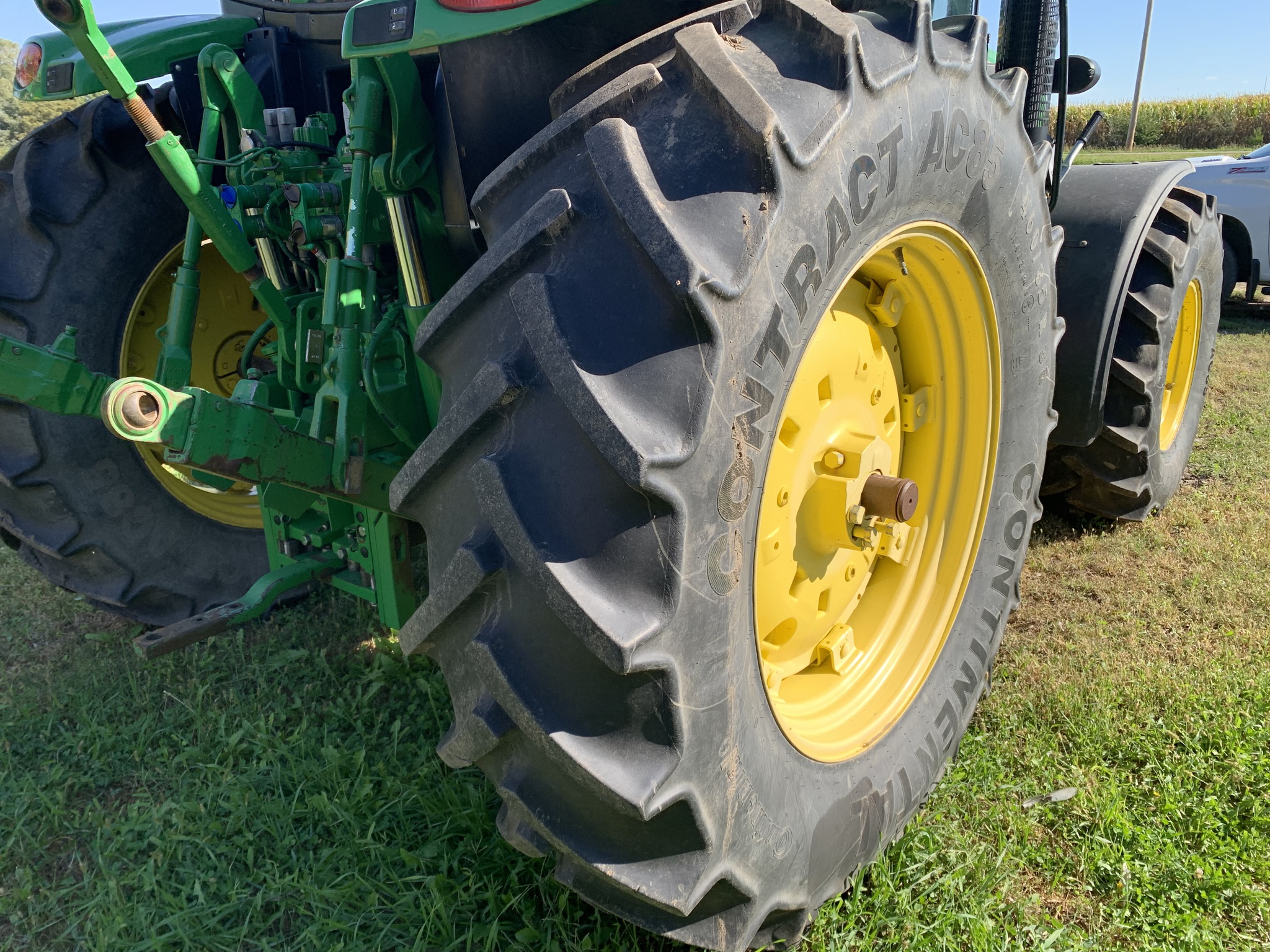  2013 John Deere 6105R at LandMark in Lexington, NE