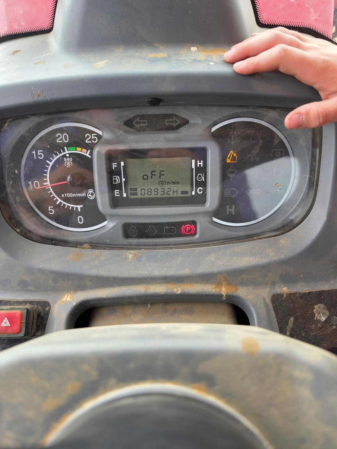  2014 MASSEY FERGUSON 4610 at LandMark in Gothenburg, NE